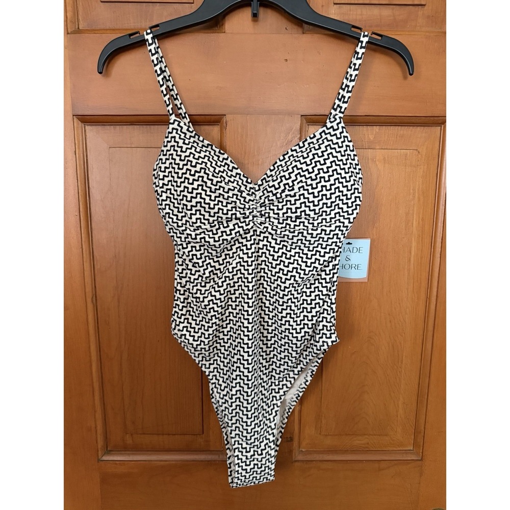 Women's Shade & Shore Geo Print V-Neck Black & Cream One Piece Bathing Suit S